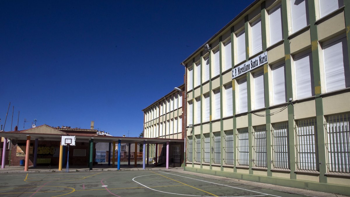 Colegio Marceliano Santamaría, cerrado desde junio de 2022.