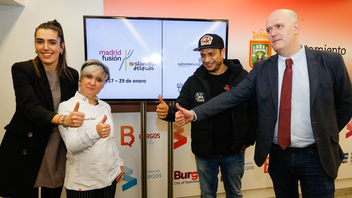 Andrea Ballesteros, Marisol Alonso (Gaia), Ray Reyes (Lima Café) y Enrique Seco.