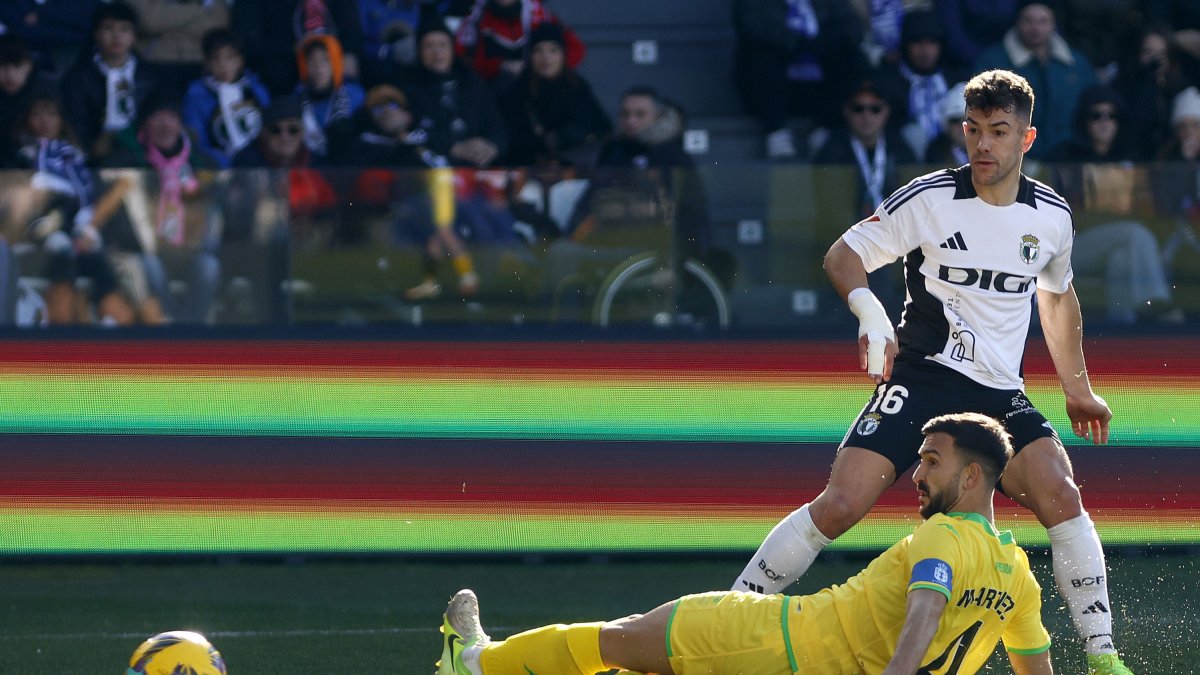 Imagen del partido entre el Burgos CF y el Deportivo de La Coruña.