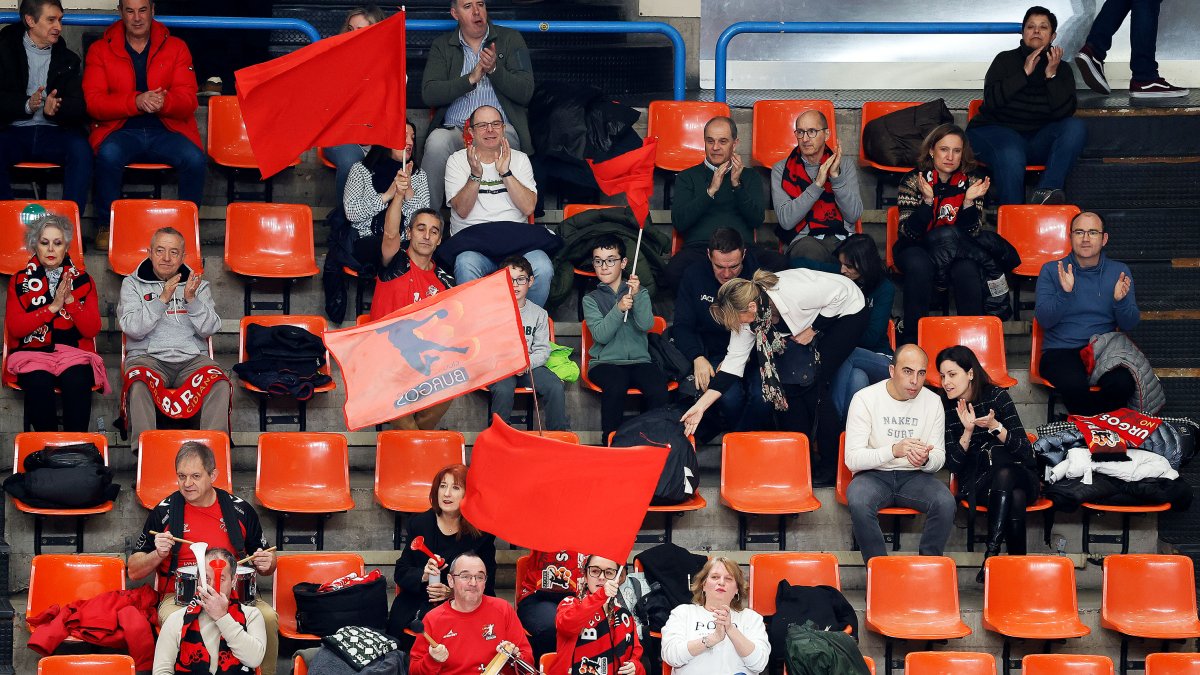Imagen de la afición durante el partido del UBU San Pablo Burgos.