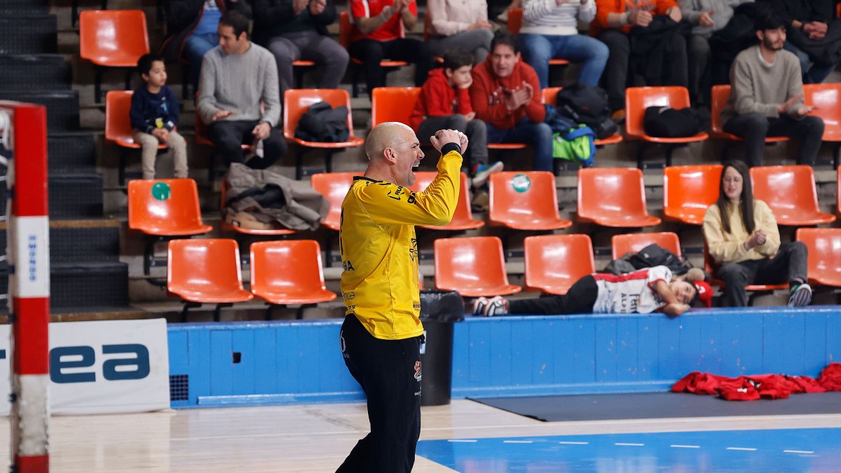 Imagen del partido entre el UBU San Pablo Burgos y el Proin Sevilla.