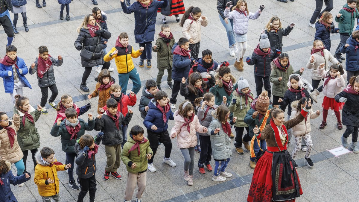 Decenas de niños participaron en 'Una J para San Lesmes'
