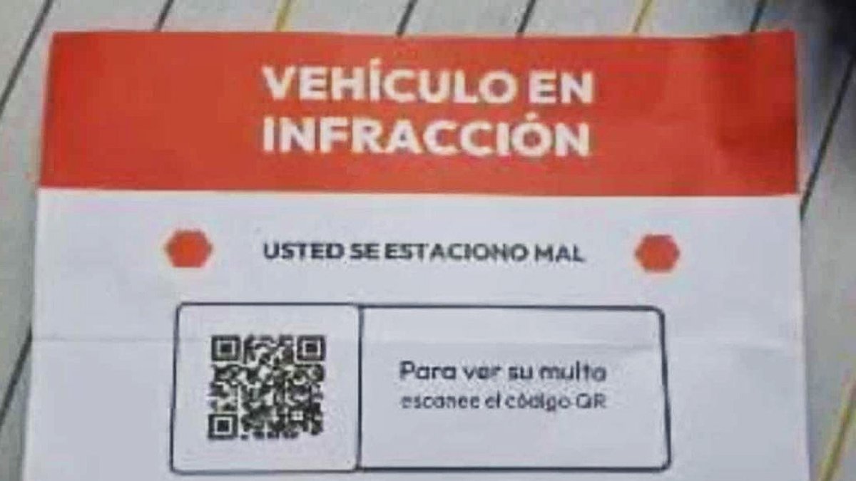 Multa falsa depositada en coches aparcados en Burgos.