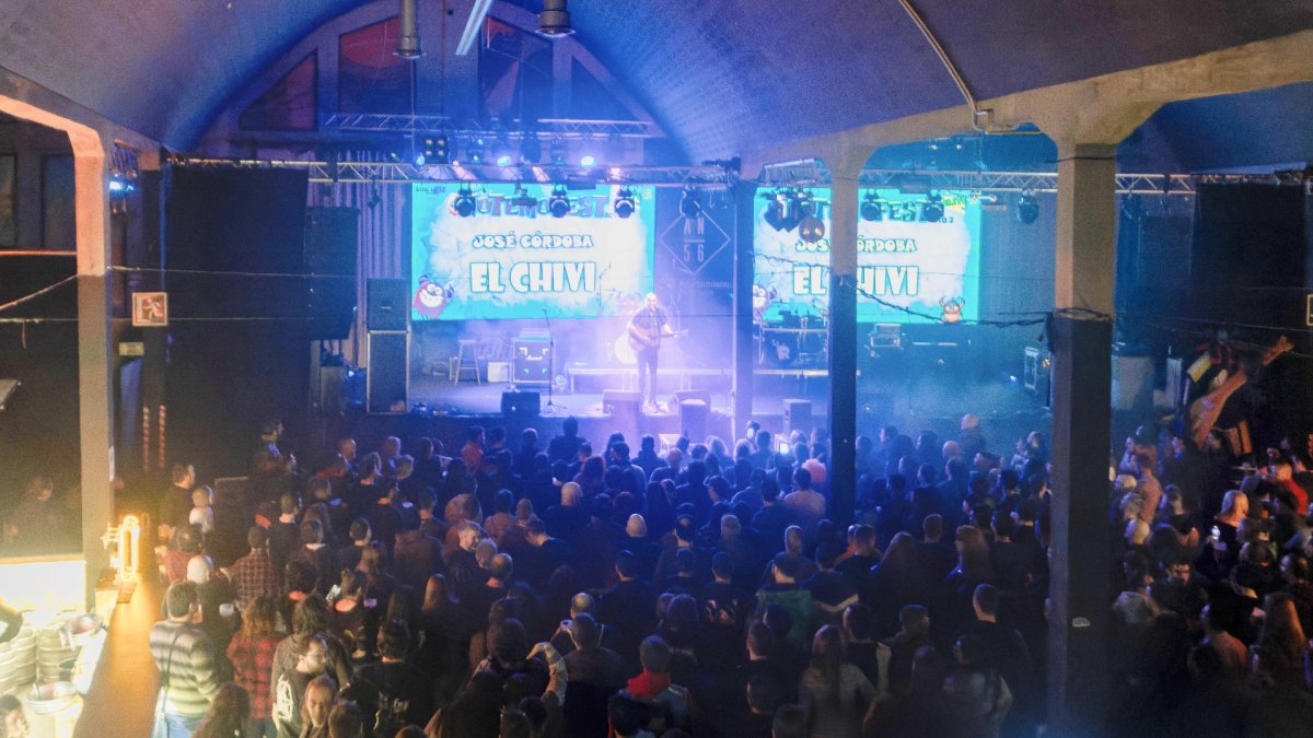 Un momento de la actuación del Chivi en en Notemofest 2025 este sábado en el Andén 56.