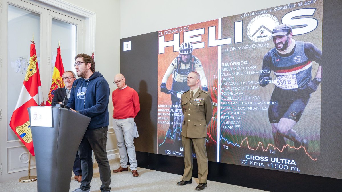 Presentación de 'El Desafío de Helios' con Angel Carretón, Álvaro Eguíluz, Rubén Nájera y Luis Jorge del Barco.