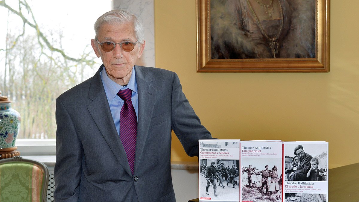 El escritor Theodor Kallifatides y su ‘Trilogía de la Guerra’, premio al mejor libro de ficción.