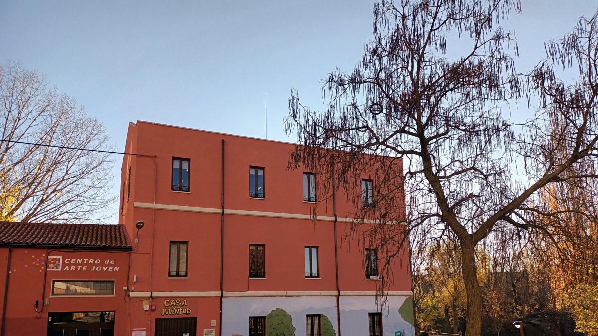 La falta de personal de Obras retrasa la rehabilitación del Centro de Arte Joven de Aranda