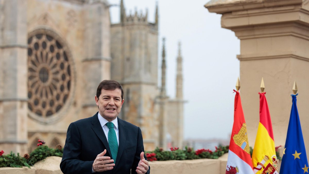 Archivo - El presidente de la Junta de Castilla y León, Alfonso Fernández Mañueco, en un mensaje publicado por el fin de año 2024.