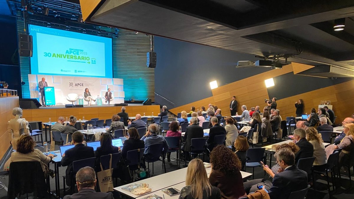 Imagen de la asamblea de la asociación de Palacios de Congresos.