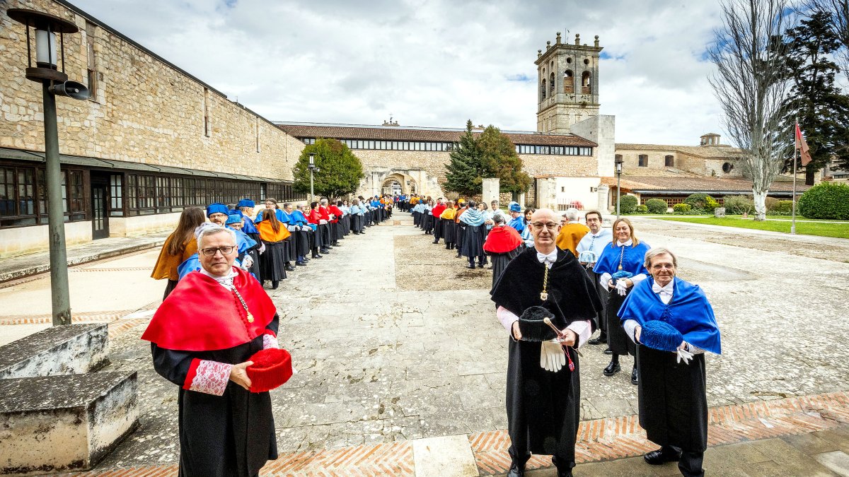 Celebración del Día del Doctor 2025 en la Universidad de Burgos.