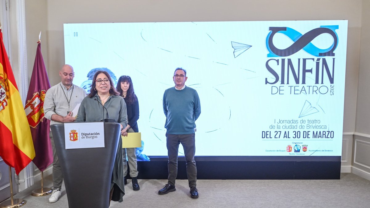 Raquel Contreras, José Solas, Laura Rodríguez y David Dito en la presentación de 'Sinfín'.