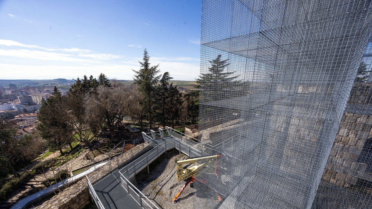 Así están las obras de remodelación del Castillo de Burgos.
