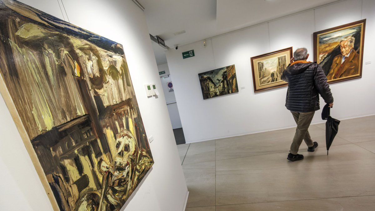 La sala de exposiciones Cajaviva Caja Rural inaugura una muestra sobre Ignacio del Rio.