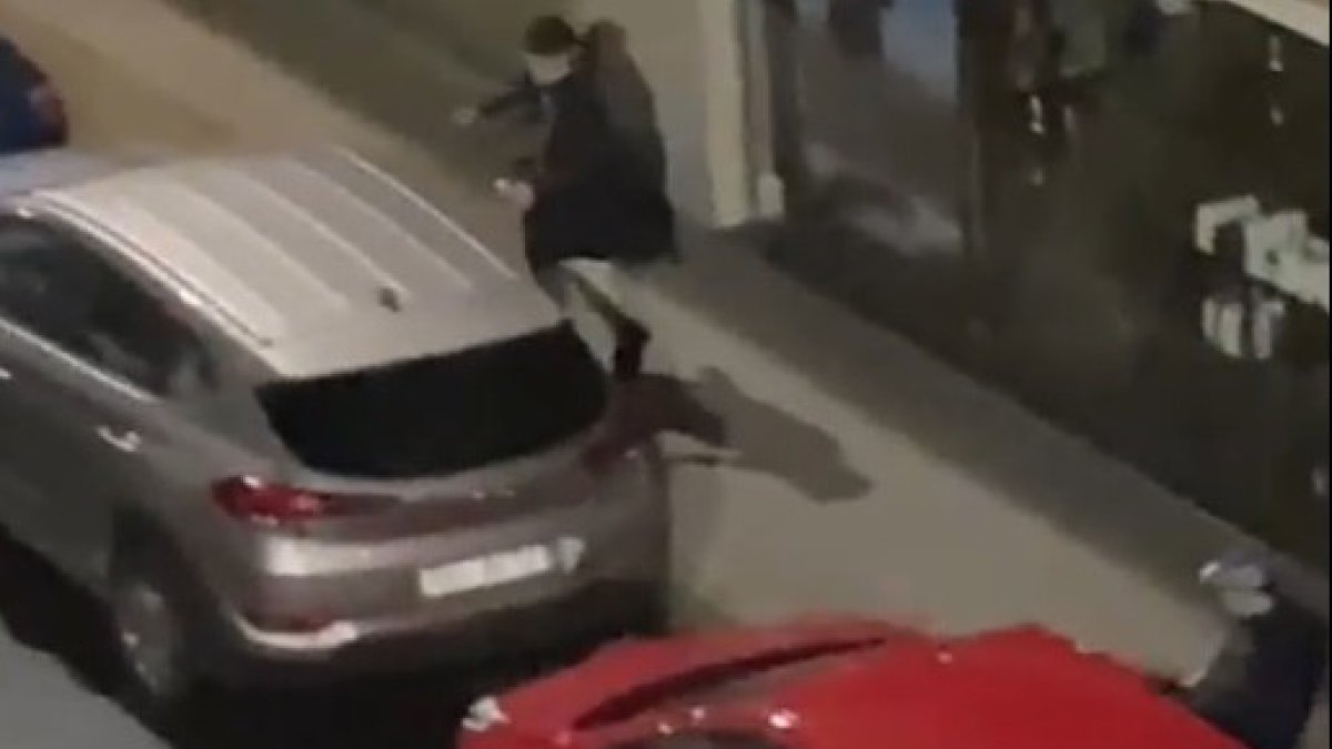 Imagen de los dos jóvenes.