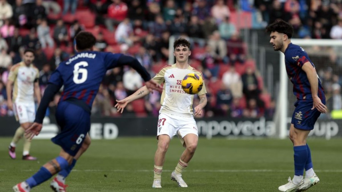 Imagen del partido entre el Eldense y el Mirandés.