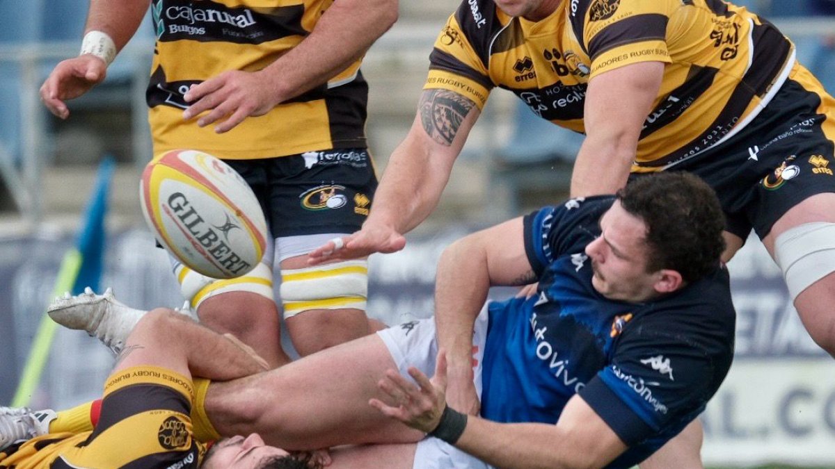 Imagen del partido entre la Santboiana y el Recoletas Burgos Caja Rural.