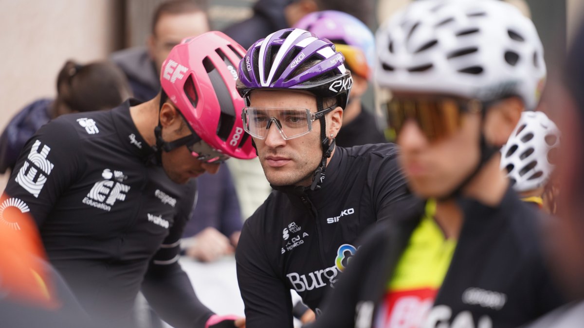 Vojtěch Kmínek fue protagonista desde la escapada en un día frío y lluvioso.