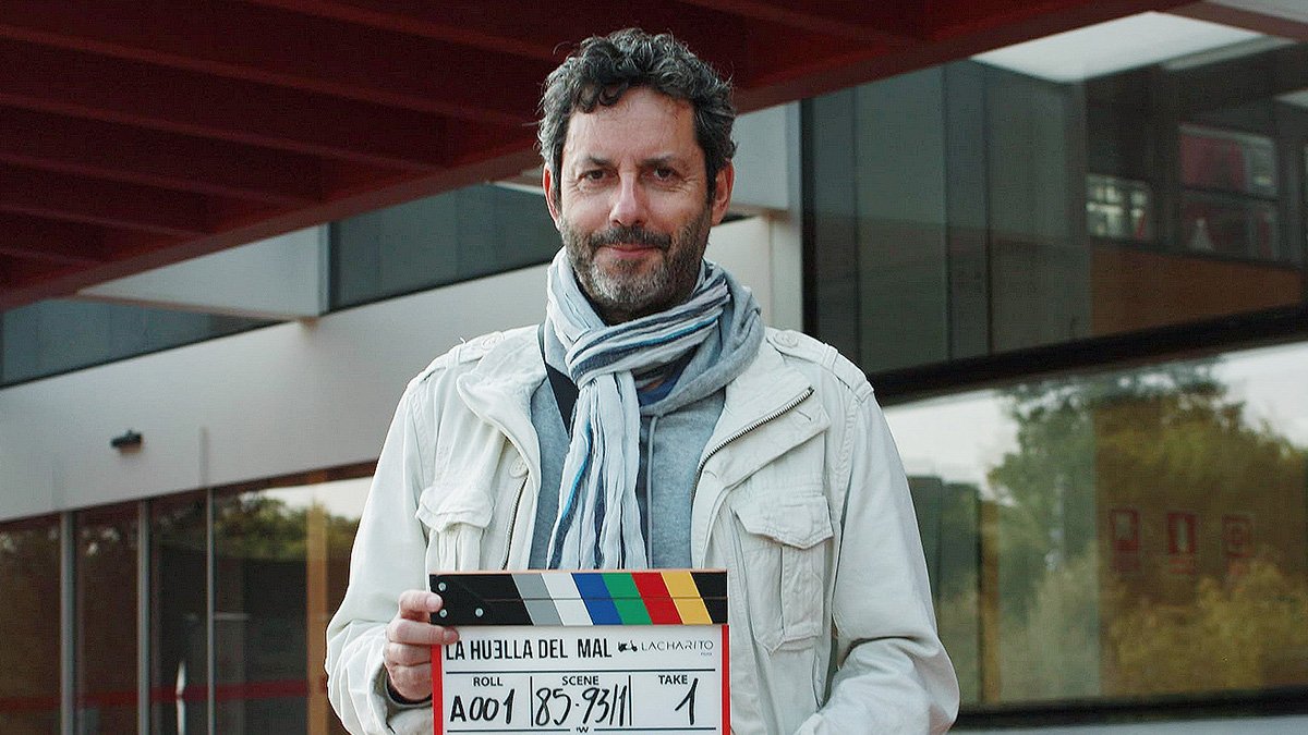 Manuel Ríos San Martín, durante el rodaje de 'La huella del mal' en el MEH.