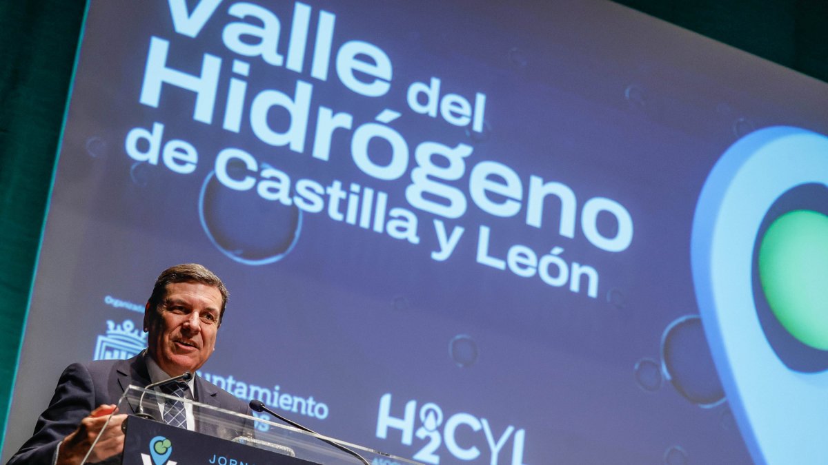 Carriedo participaba en la jornada de presentación del Valle del Hidrógeno en el Fórum Evolución.