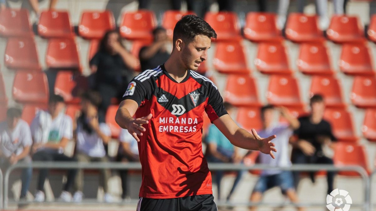 Raúl García de Haro.