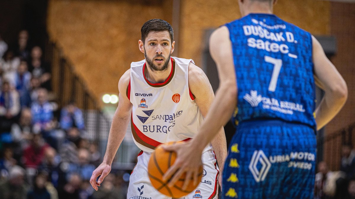 Gran dirección de juego de Gudmundsson, brillante en el último cuarto.