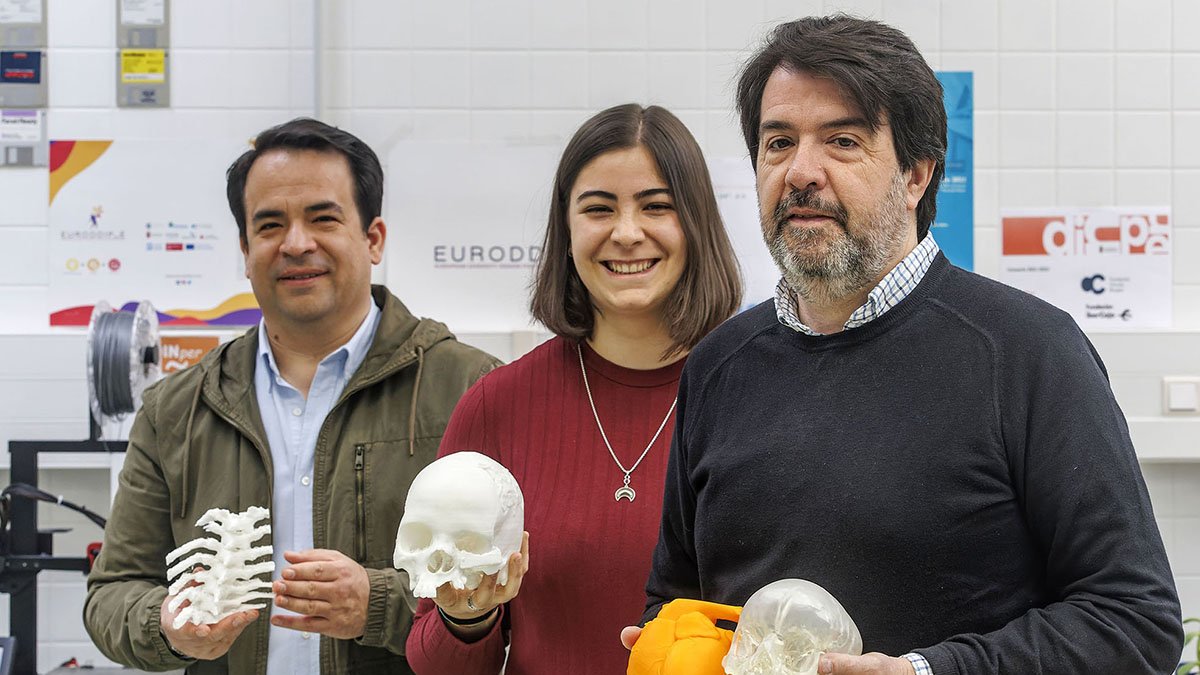 Darío Fernández Zoppino, Malena Pérez-Sevilla y Fernado Rivas-Navazo, integrantes de este grupo de innovación docente.