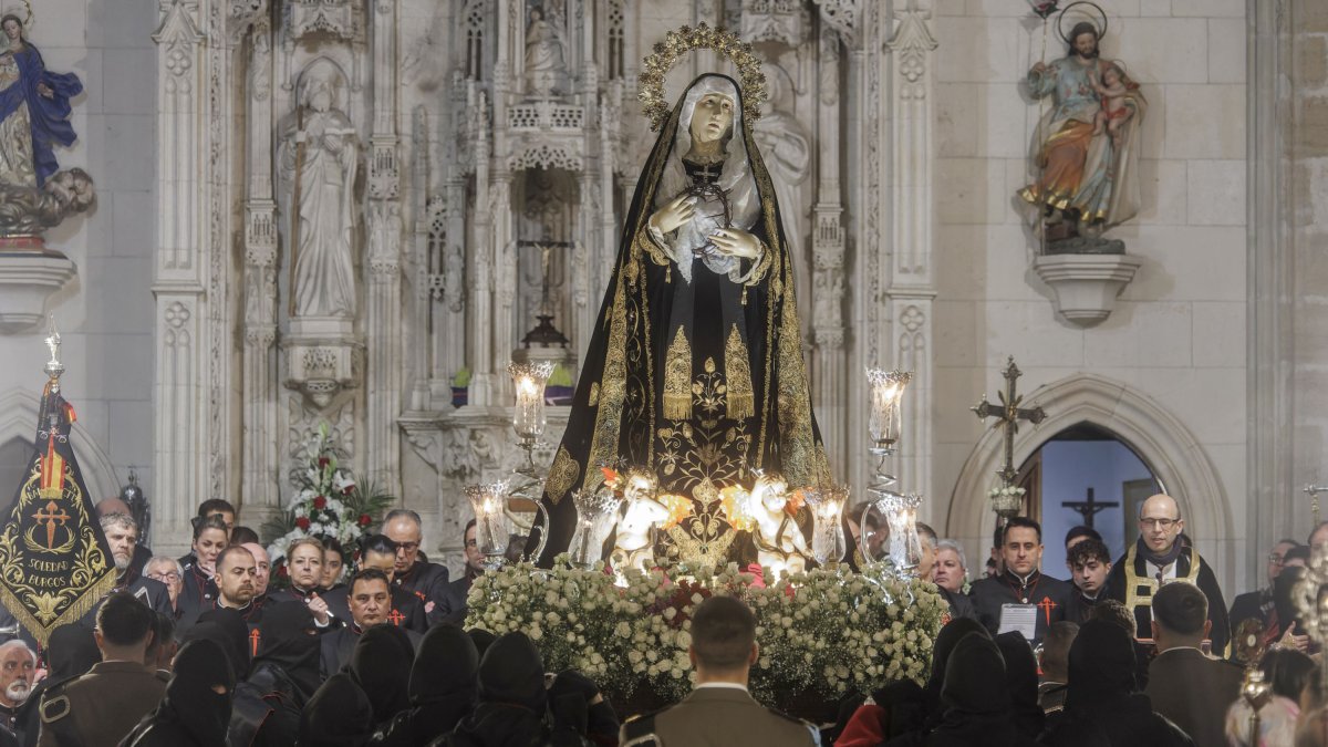 Imagen de Nuestra Señora de la Soledad.