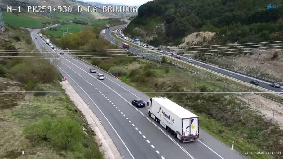 Retenciones en la AP-1 y en la N-I en la Brújula.