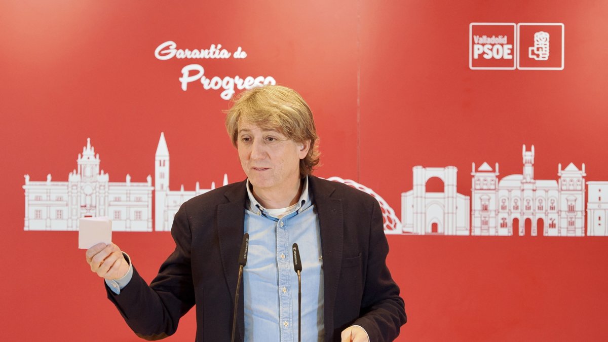 El secretario general del Partido Socialista de Castilla y León, Carlos Martínez, en el 17 Congreso provincial del PSOE de Valladolid.