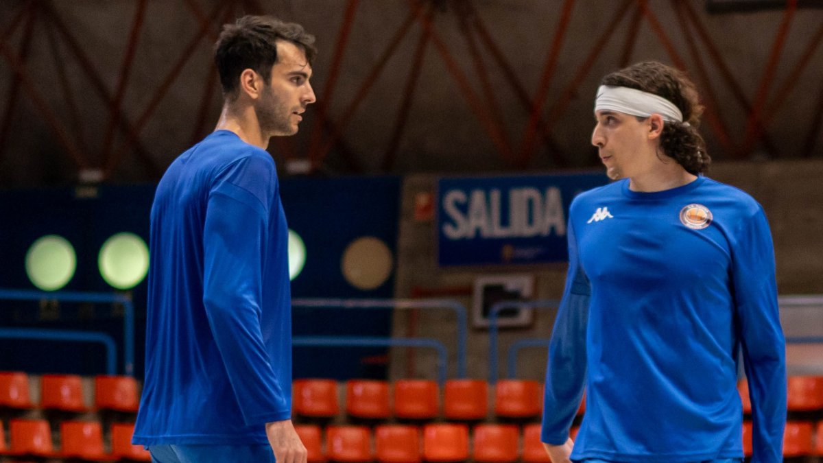 Jacobo Díaz y Caoi Pacheco durante el entrenamiento en El Planrío.