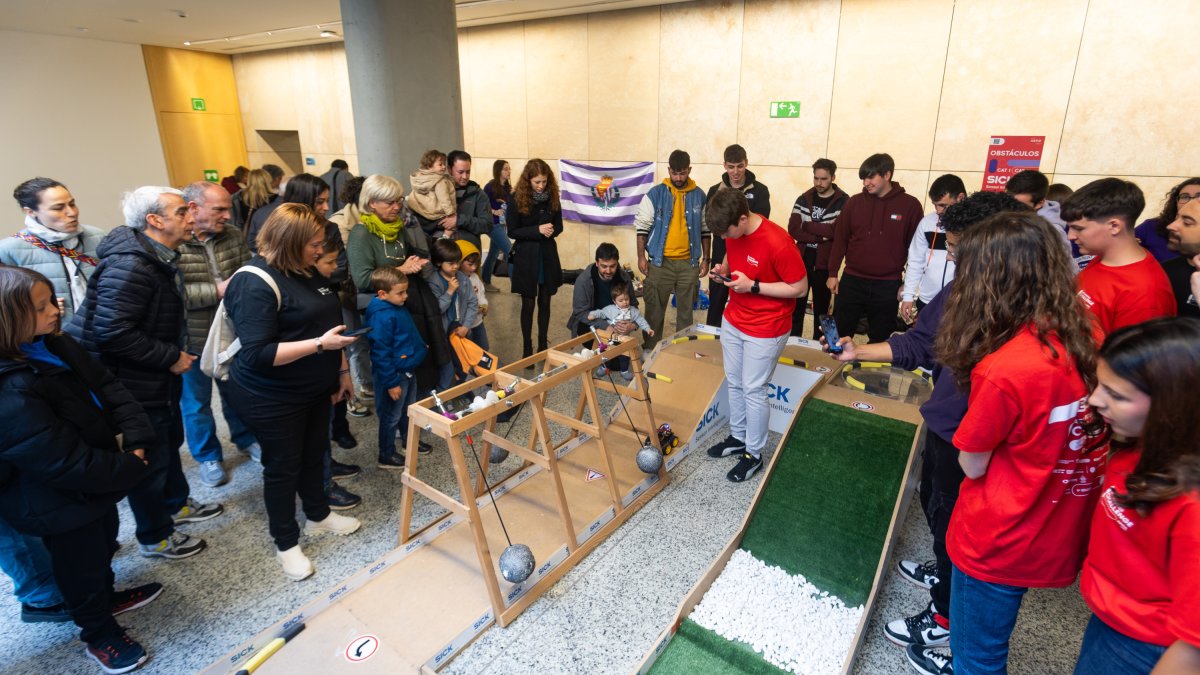 El Fórum Evolución ha acogido la final nacional del Asti Robotic Challenge