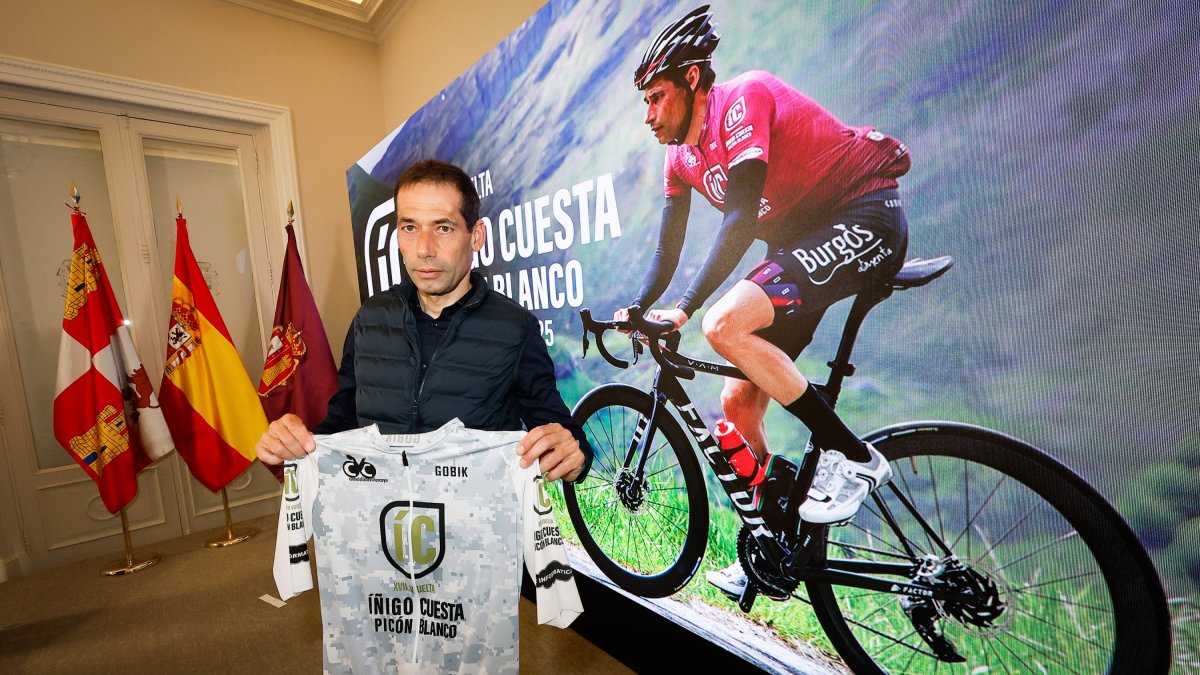 Iñigo Cuesta, durante la presentación de la Vuelta que lleva su nombre.