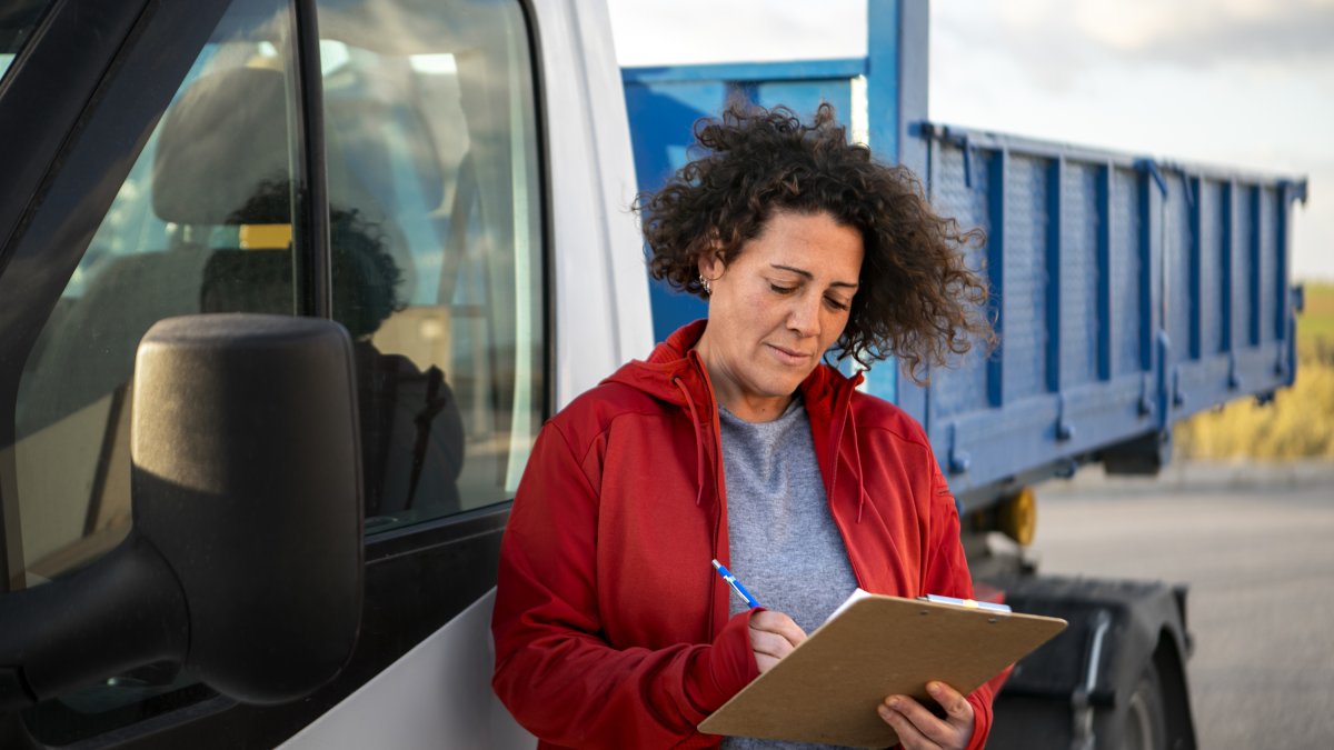 Nueva ayuda del Ministerio para obtener el carné de camión o autobús.