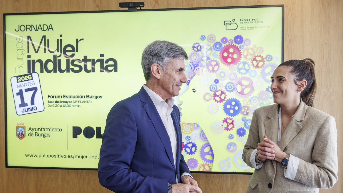 Javier Cuasante, responsable del Área de
Dinamismo Empresarial de la Fundación Caja de Burgos, y Andrea
Ballesteros, presidenta de la Sociedad de Promoción y Desarrollo de
ProBurgos.