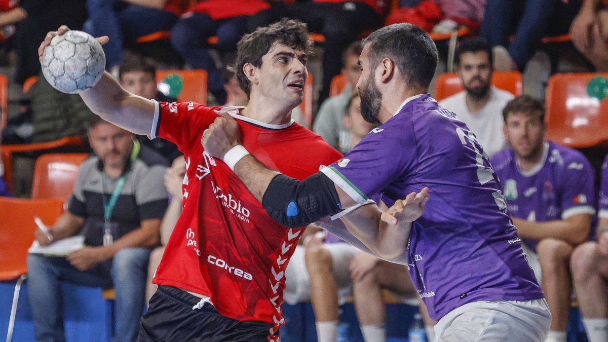 Imagen del partido entre el UBU San Pablo Burgos y el Guadalajara.
