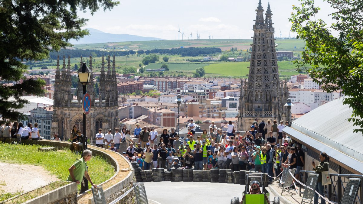 Así ha sido la carrera del Hiperbaric Challenge de este año en la que han participado 12 equipos y 150 personas.