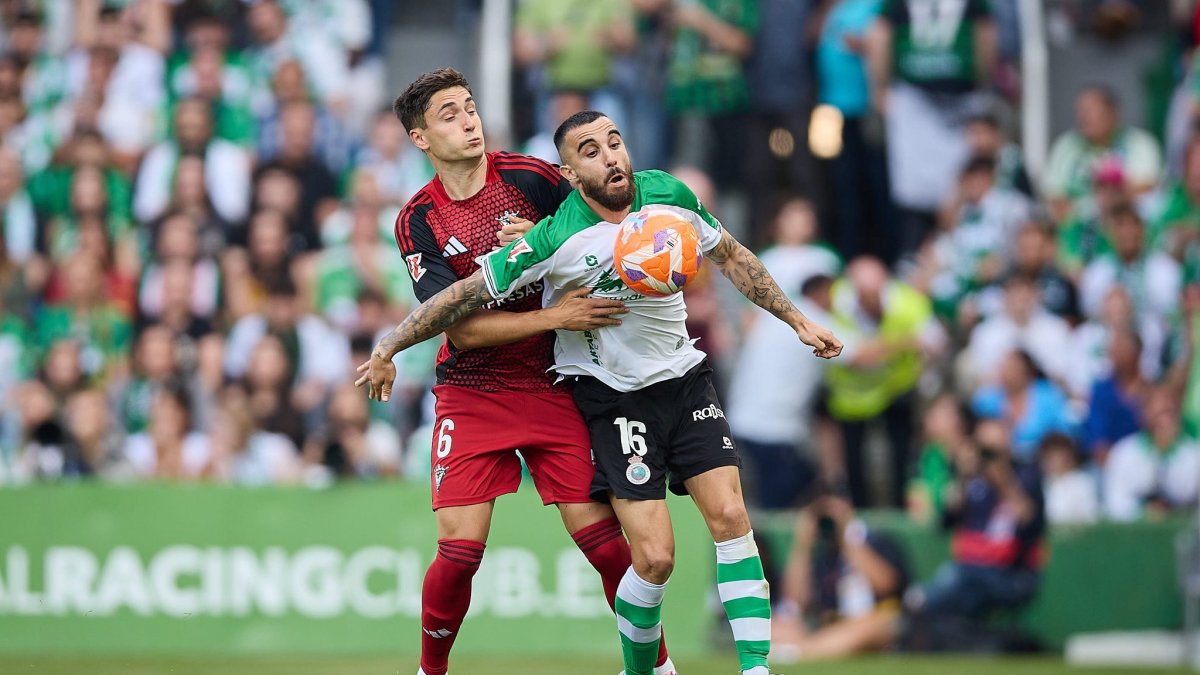 Un gran Mirandés empata en Santander con el Racing tras un partido de infarto en la ida del playoff.