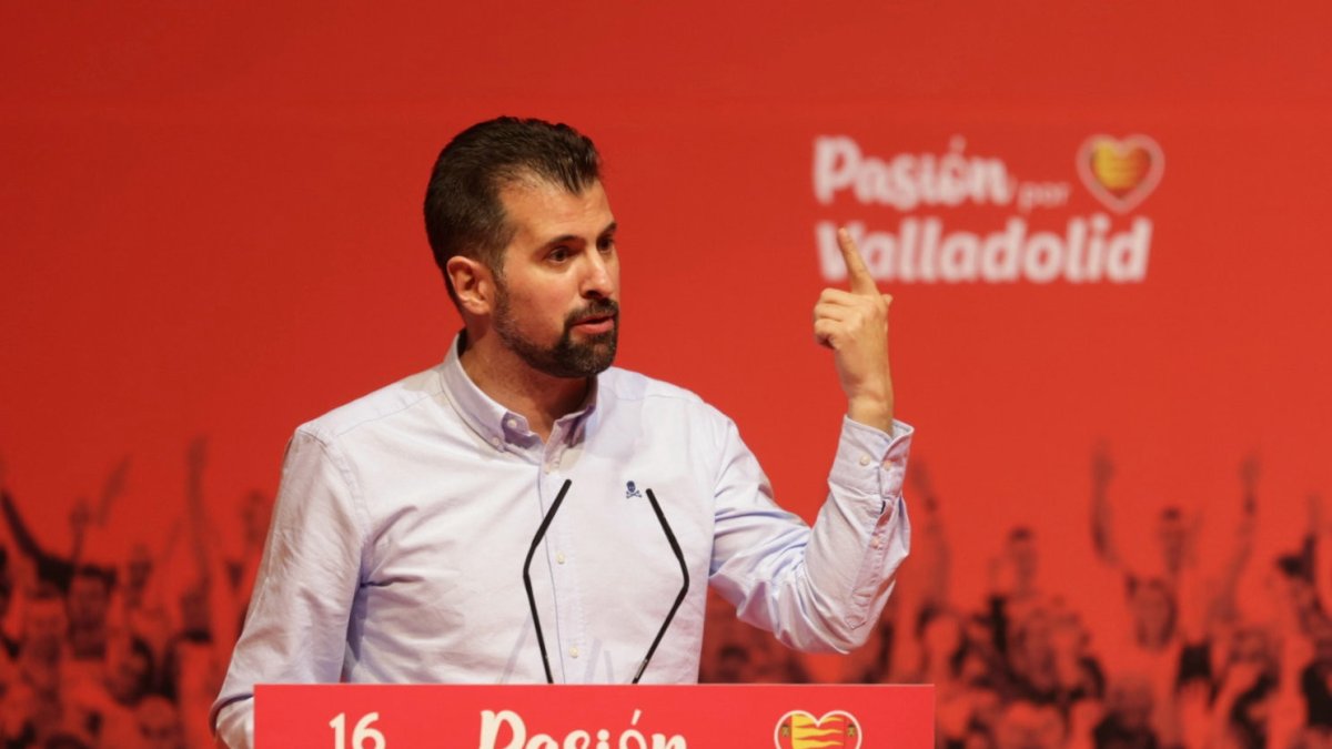 Archivo - El secretario general del PSOE de Castilla y León, Luis Tudanca, en el XVI Congreso Provincial del PSOE de Valladolid,.