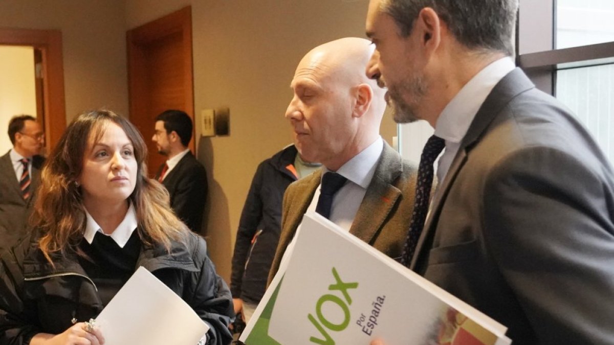 Patricia Gómez Urbán, Carlos Menéndez y David Hierro, en una imagen de archivo.