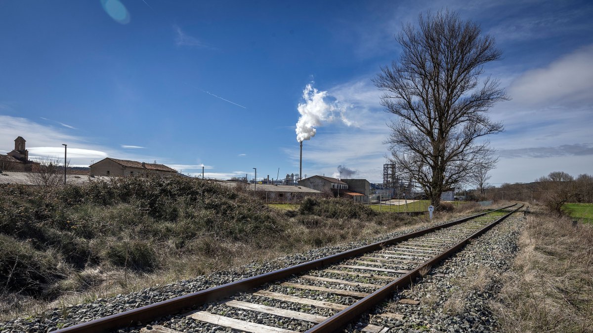 Imagen del ramal ferroviario a Villalonquéjar.