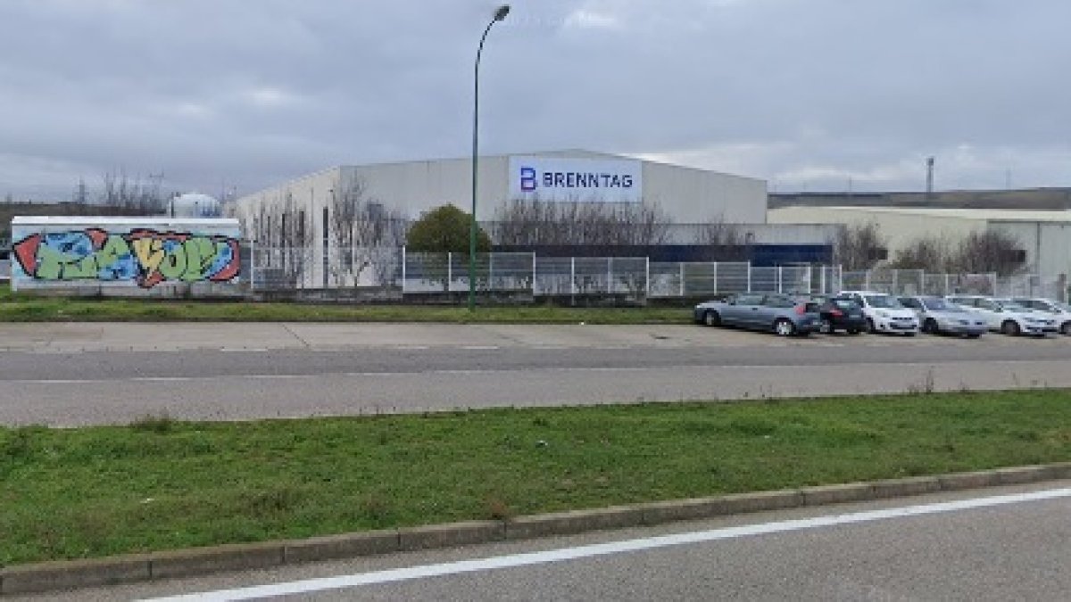 Factoría de Brenntag en Burgos, en el polígono de Villalonquéjar.
