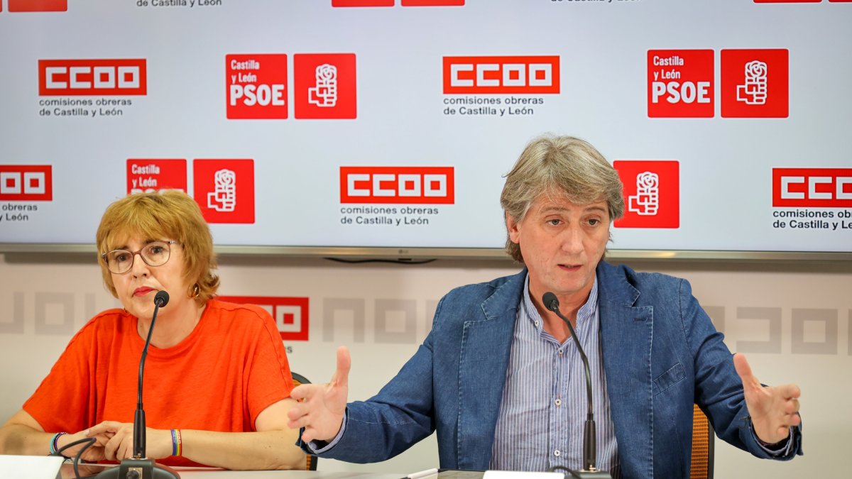 Carlos Martínez en la rueda de prensa ofrecida este lunes en la sede de CCOO.