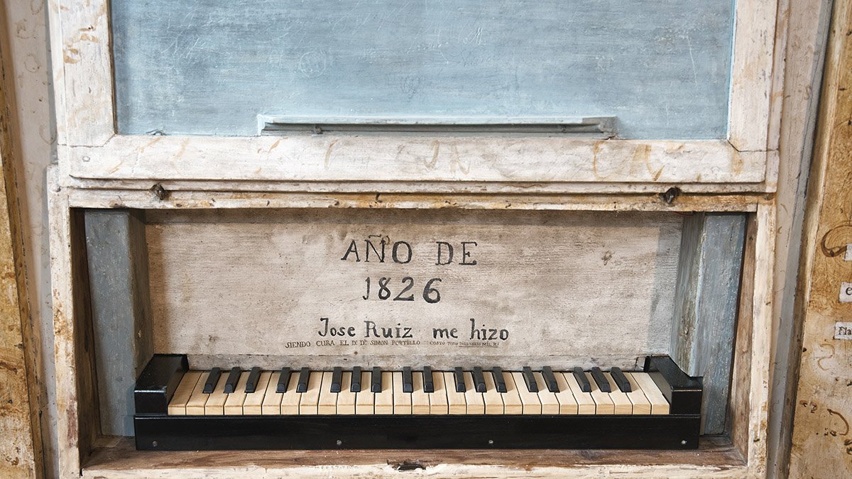 Detalle del órgano de la iglesia de la Asunción de Vadocondes.