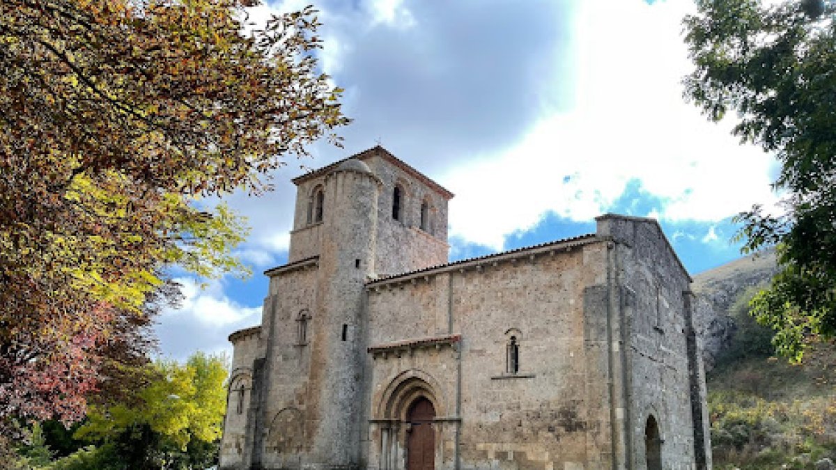 Ermita de Nuestra Señora del Valle de Monasterio de Rodilla.