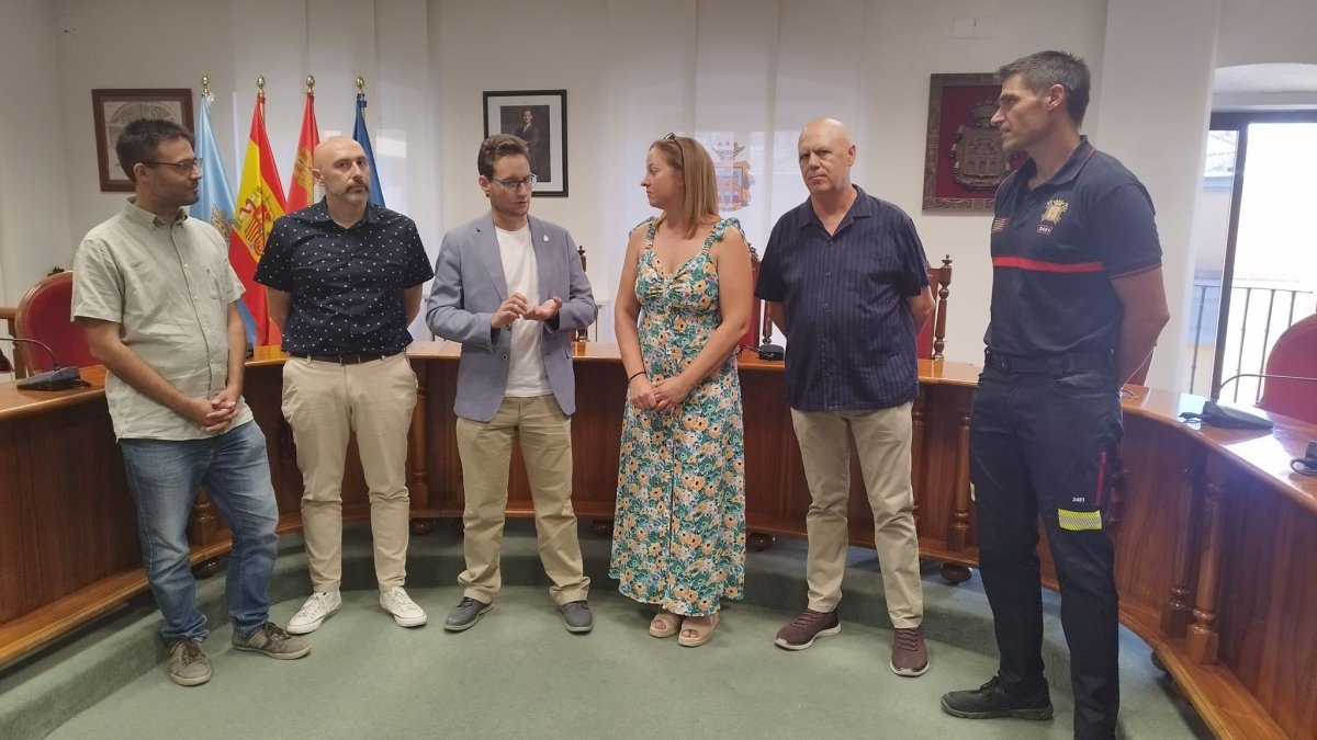 La alcaldesa de Baños visita el Ayuntamiento de Aranda de Duero