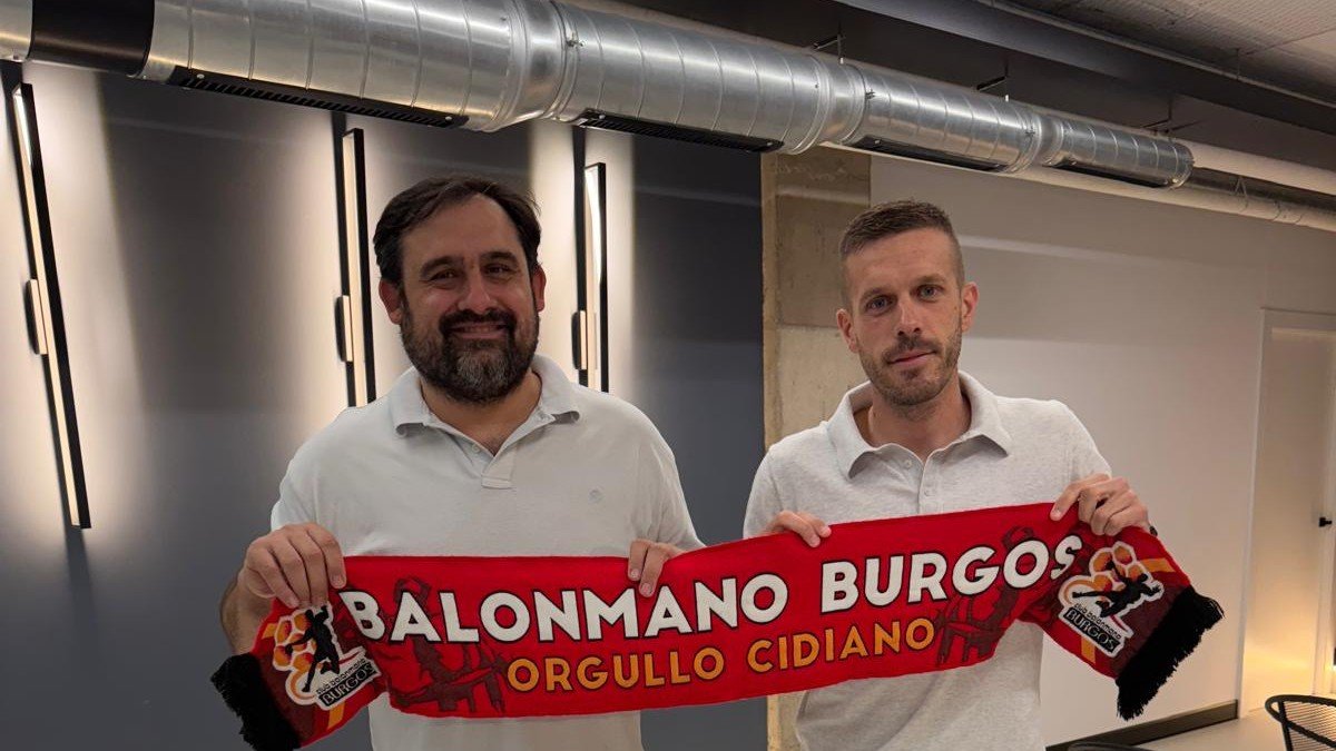 Presentación de Jorge Berzosa como nuevo técnico del Club Balonmano Burgos.