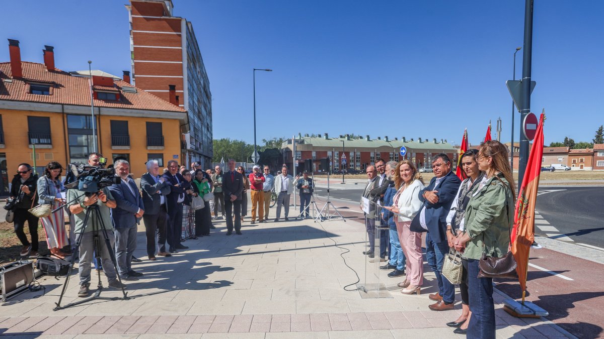 Un momento de la inauguración de la quinta fase de la avenida Alcalde Martín Cobos en Burgos.