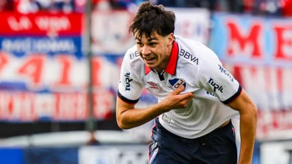 Gonzalo Petit, con la camiseta del Nacional.