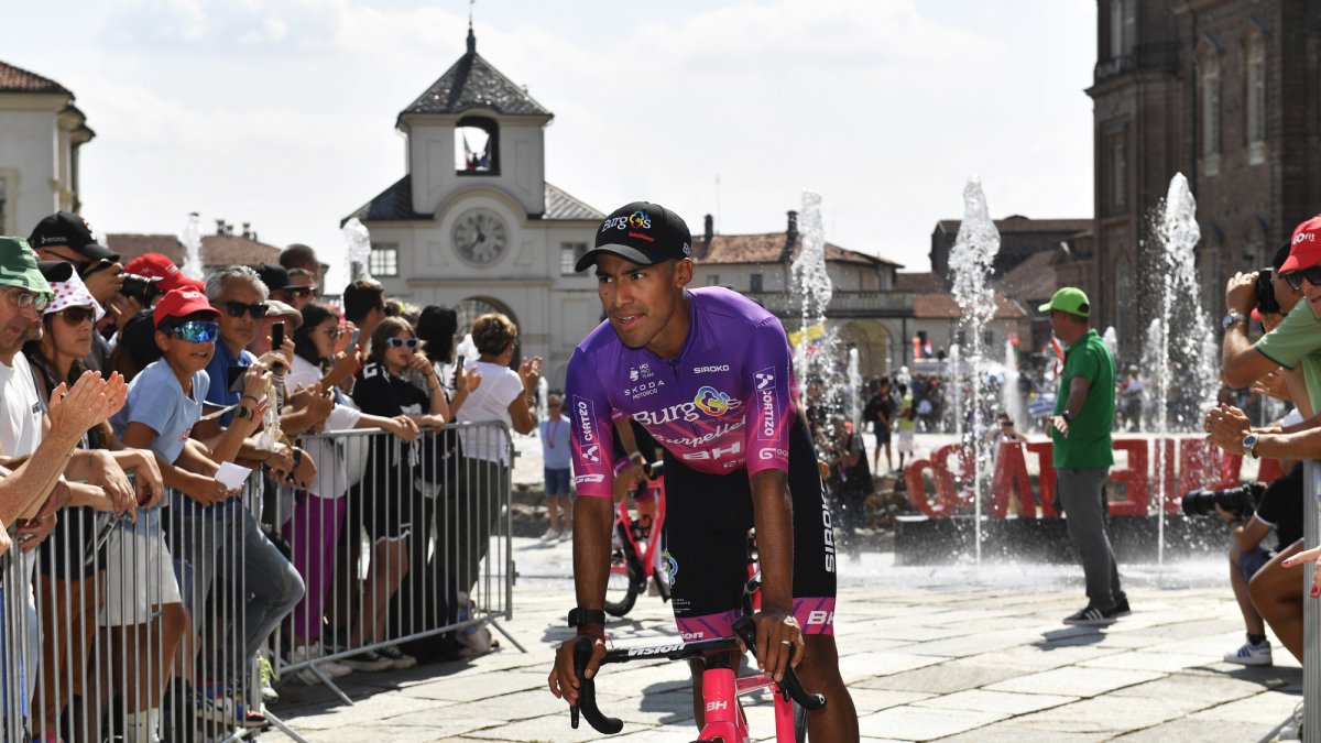 Frankie hulme facial