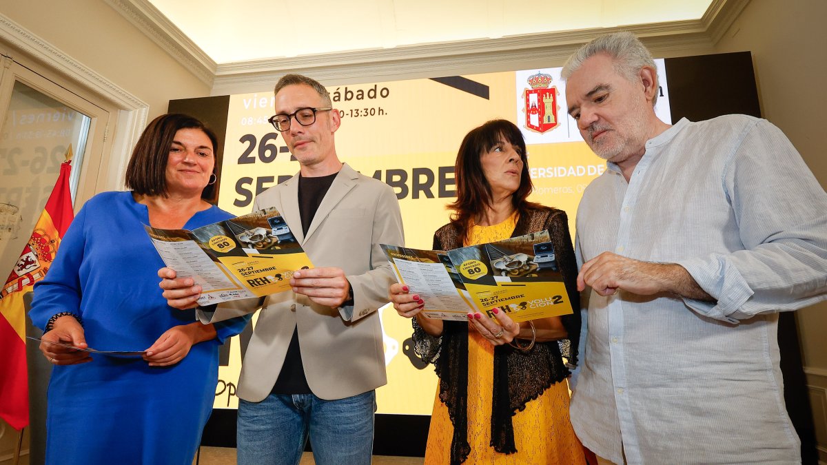 De izquierda a derecha: Rebeca García (LEH UBU), Sergio Fuertes (Hospital Miranda de Ebro y Recoletas), Inmaculada Sierra (portavoz Diputación Provincial de Burgos) y José Miguel Carretero (director del LEH de la UBU).